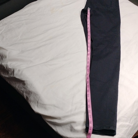 Agolde women's ripped jeans size 31 - Picture 14 of 16